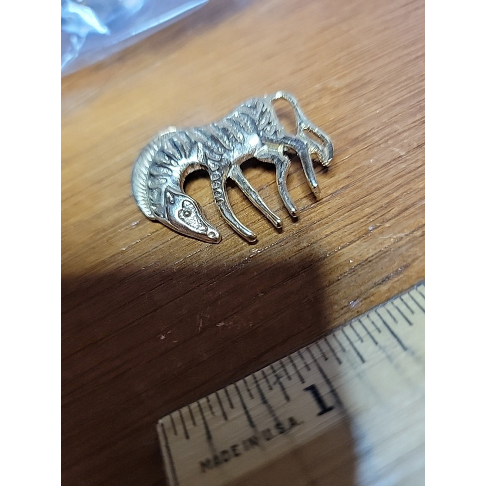 Vintage Gold Tone Alloy Modernist Animal Zebra Brooch Pin Costume Jewelry - Picture 2 of 5
